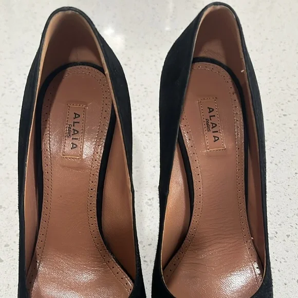 Alaia black suede heels size 37 gorgeous heels - Picture 5 of 15